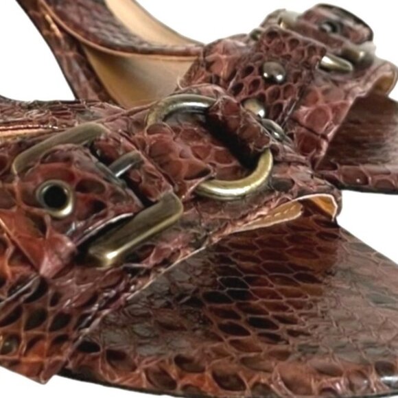 VIA SPIGA Snakeskin T-Strap Heeled Sandals 8 Buckle Strap Neutral Snake Skin - Picture 2 of 9